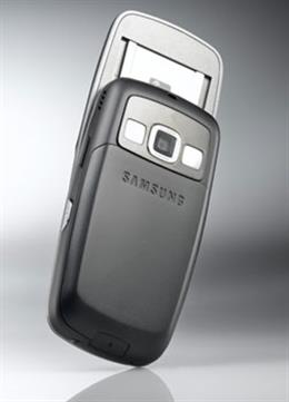 Samsung D600
