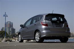 Honda Fit 2010 с гибридным двигателем