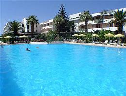 Tigaki Beach