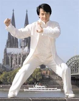 Джеки Чан (Jackie Chan), настоящее имя - Чан Кон Сан